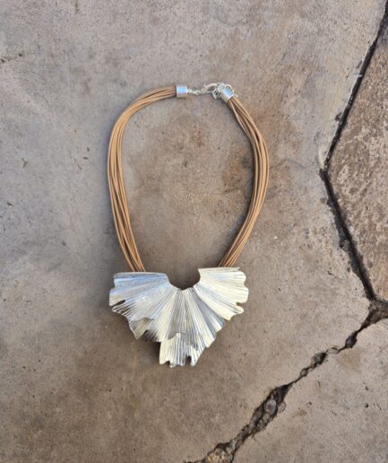 Collar Blanca Plata