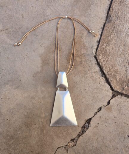 Collar Amil