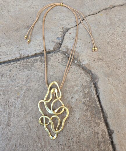 Collar Adara