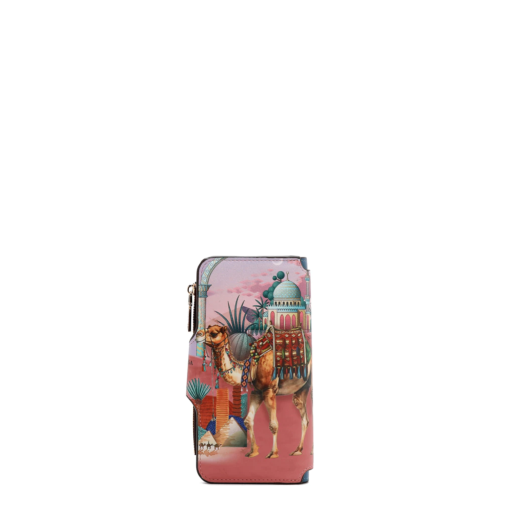 prt7703-queen-cleopatra-back-03d131f751a4c37e8e17527574256486-1024-1024