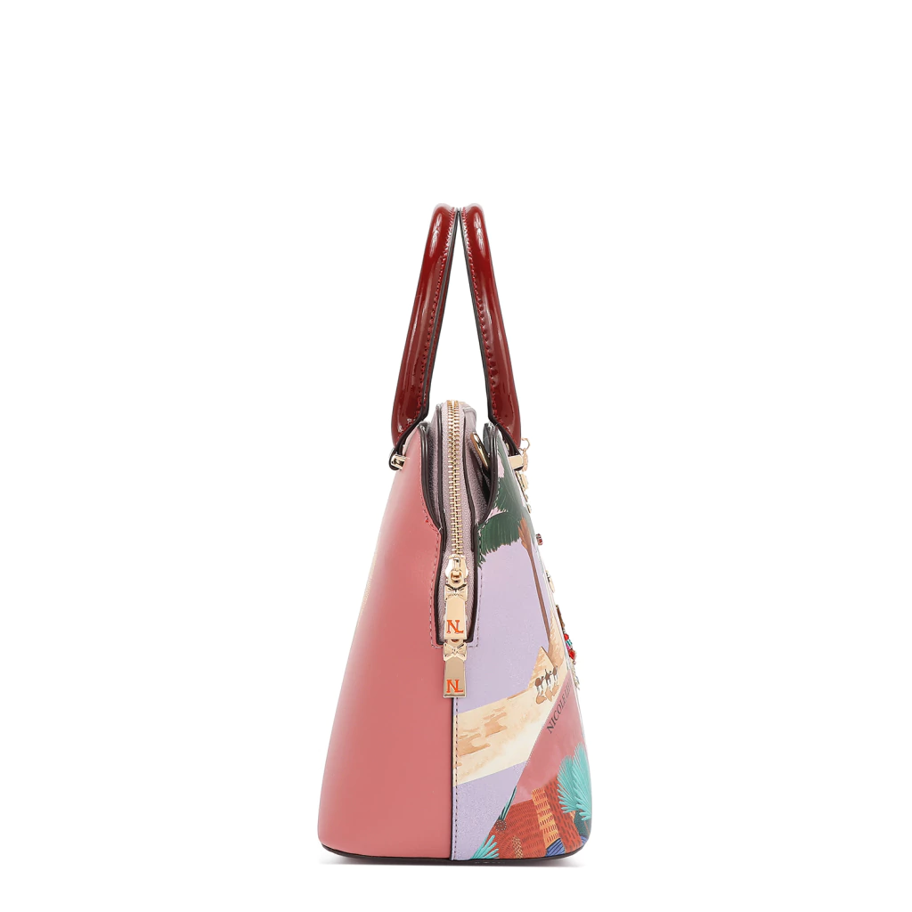 qc17272-queen-cloepatra-side-c8acde8d4117af697a17527581126665-1024-1024