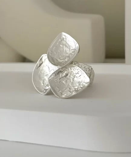 Anillo Camila
