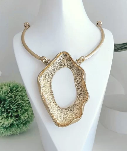 Collar Flavia oro