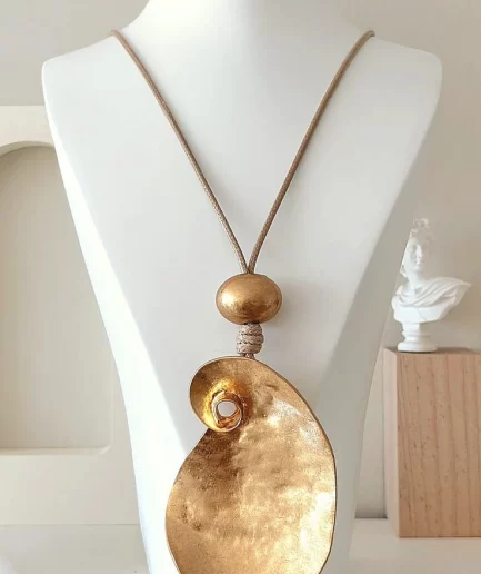 Collar Ester